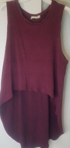 Burgandy knit high-low tunic tank.